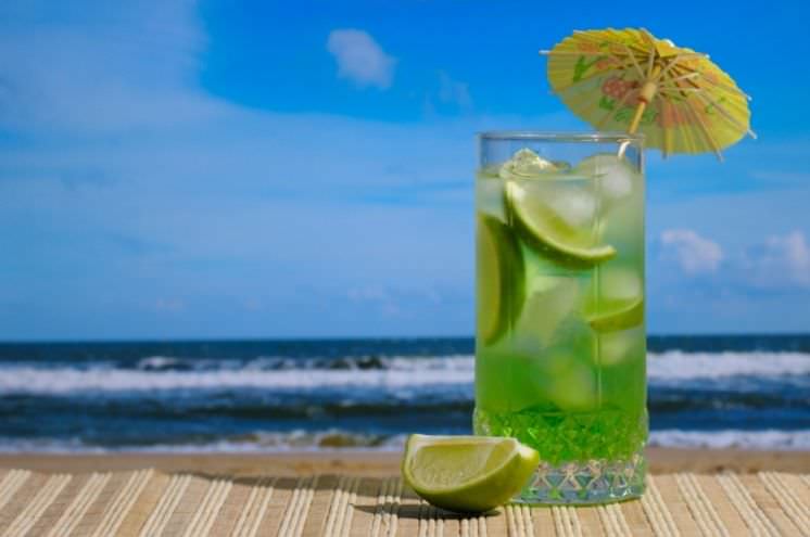 На пляжах Гоа запретили употреблять алкоголь